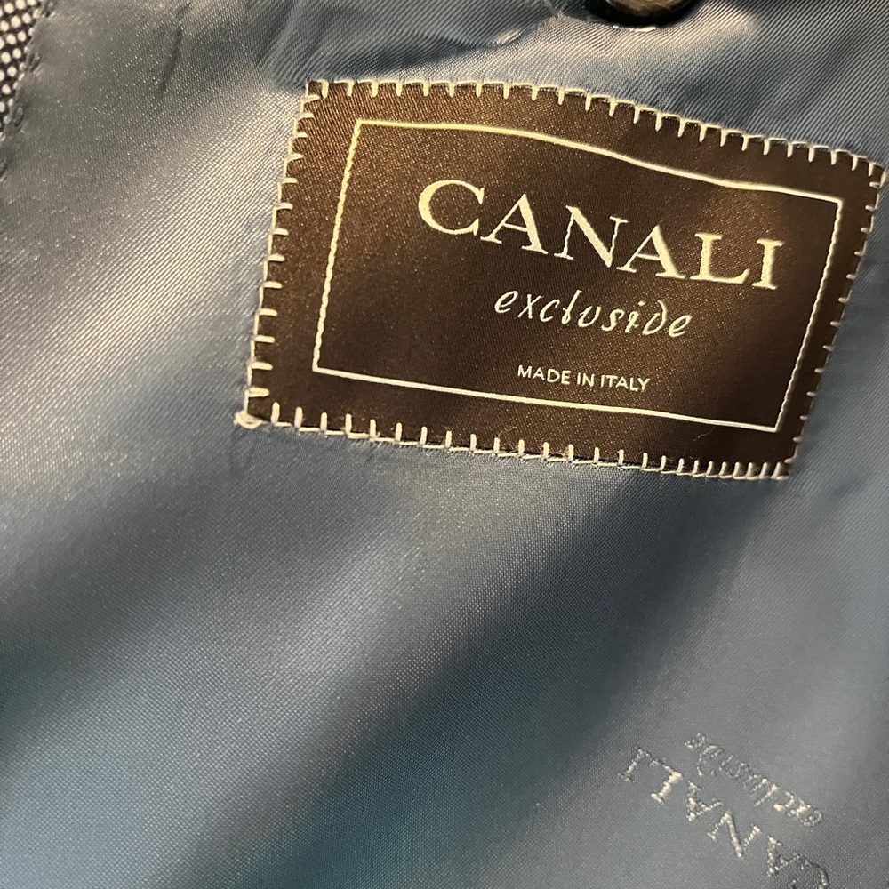 Canali Exclusive Italian Suite Size 36 Italian (42 US)